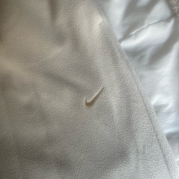 Nike dri-fit soft cream joggers size medium - Picture 2 of 4